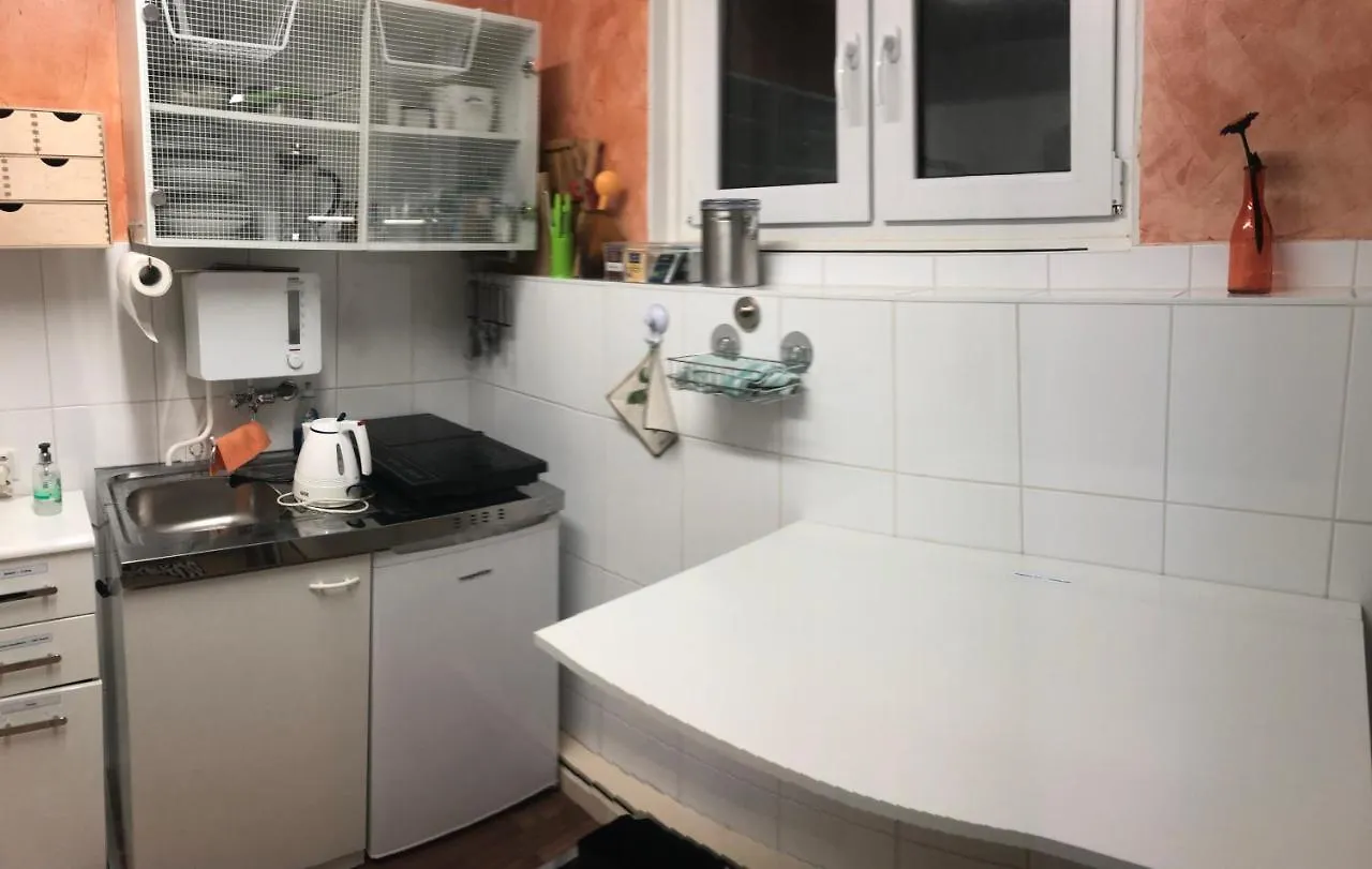 Holz-Wohnfass In Muenchen-Nymphenburg Apartment Germany