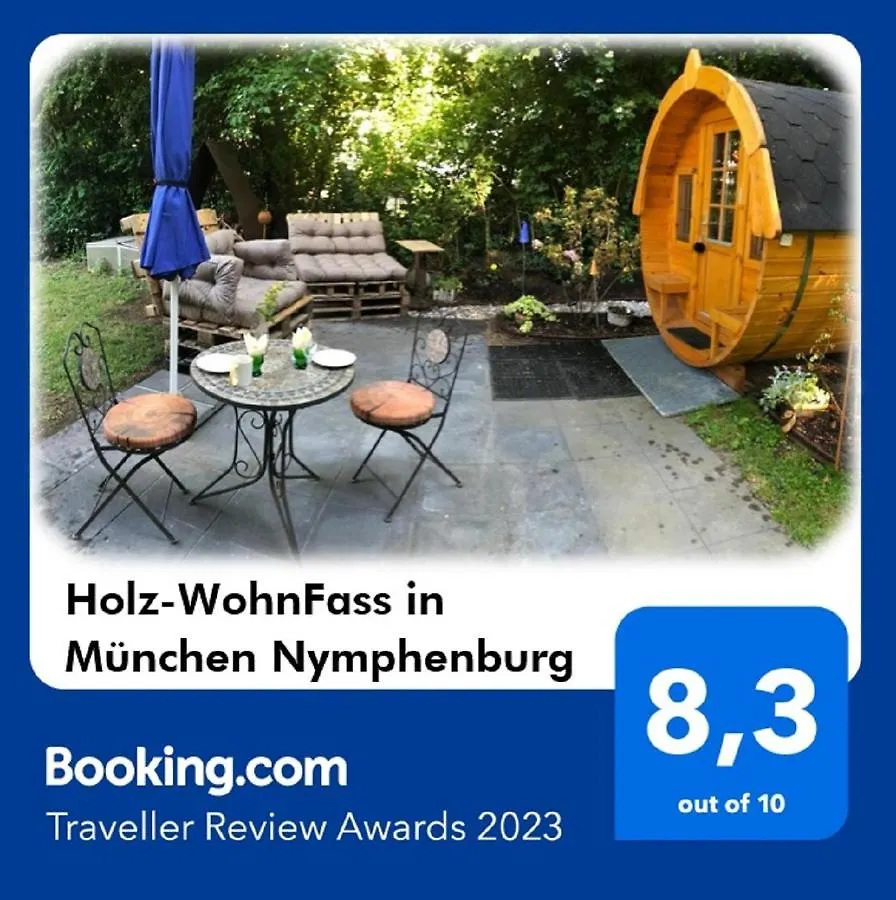 Holz-Wohnfass In Muenchen-Nymphenburg Apartment