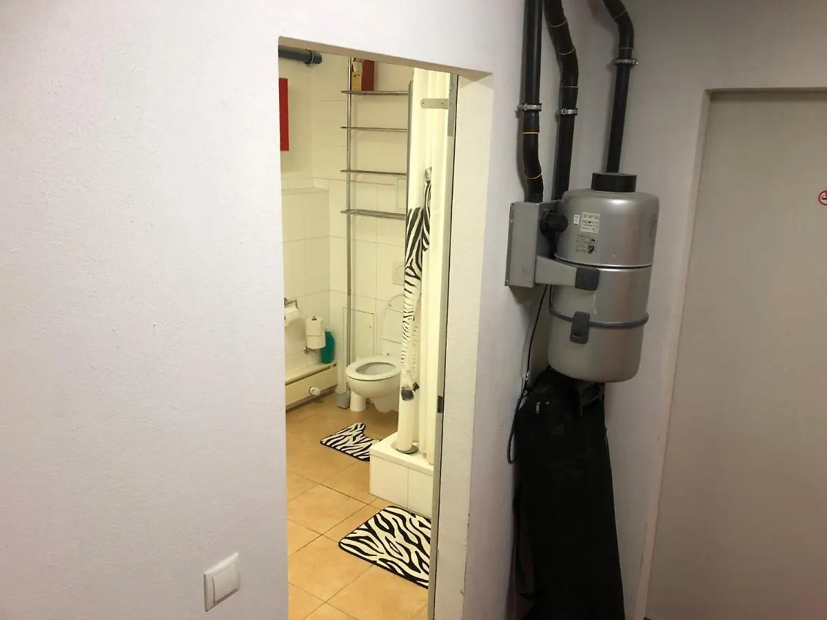 Appartement Holz-Wohnfass In Muenchen-Nymphenburg
